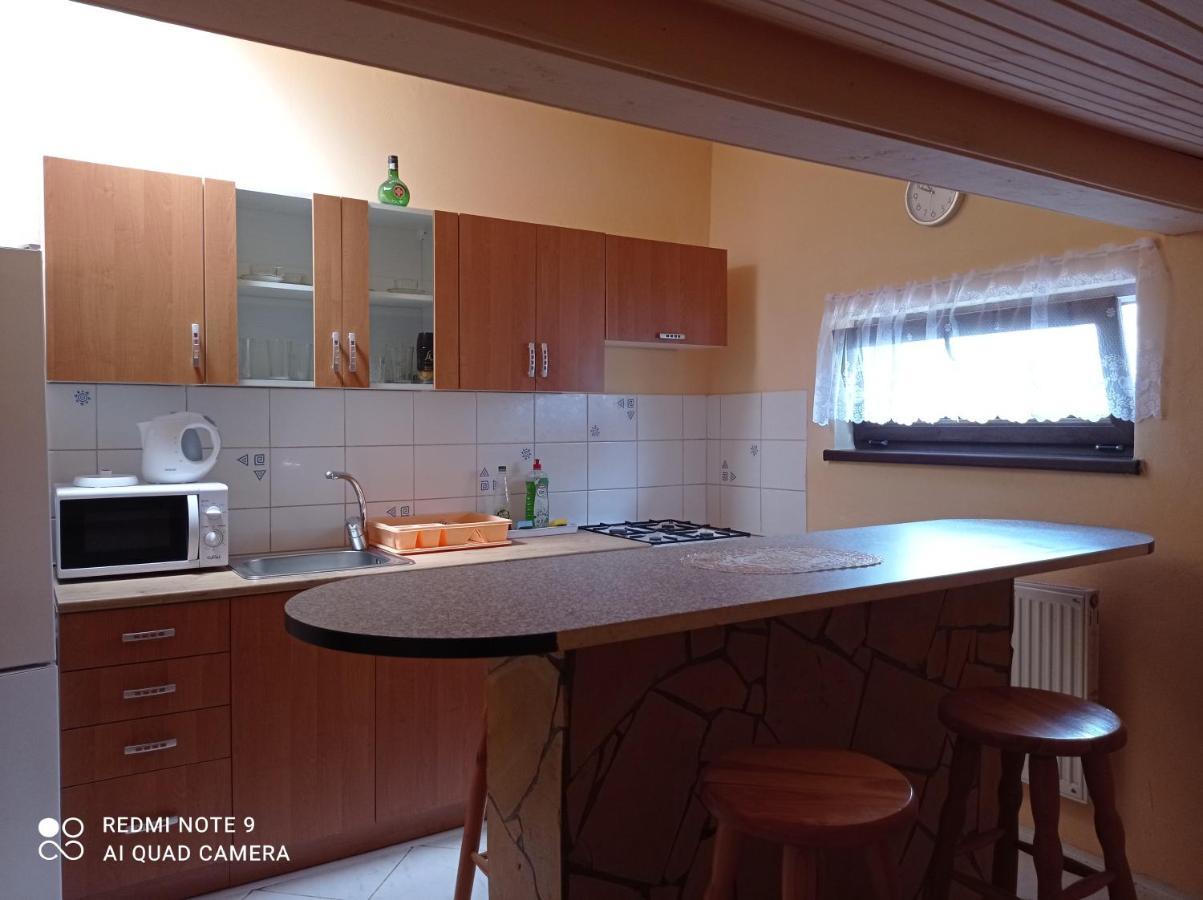 Отель Penzion Sarka Штрба Экстерьер фото